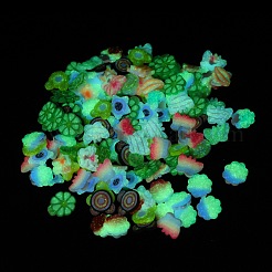 Handgefertigte leuchtende Cabochons aus Fimo CLAY-C004-01