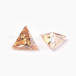Zirkonia zeigte zurück Cabochons ZIRC-WH0001-A03