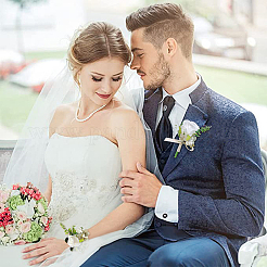 2шт. 2 стиля шелковая ткань имитация розы корсаж бутоньерка AJEW-CP0001-61A