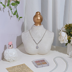 Демонстрация ожерелий из дерева и бархата&nbsp;NDIS-WH0017-08