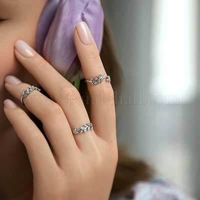 Кольца-манжеты из стерлингового серебра с микропаве из прозрачных кубических цирконий в форме листа OV8225-7-1