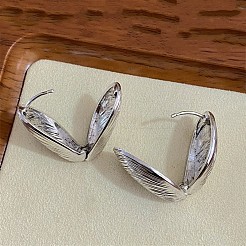 Серьги-кольца из сплава в форме ракушки&nbsp;FS-WG5FBFD-02