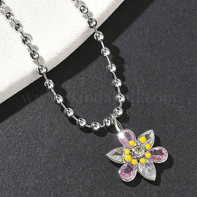 Латунные подвески в форме цветка с розовым и прозрачным кубическим цирконием и эмалевым паве NJEW-G183-04P-1