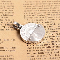 Устойчивые к потускнению созвездия/знака зодиака Лев ювелирные изделия плоские круглые подвески из нержавеющей стали 304&nbsp;STAS-E093-30P