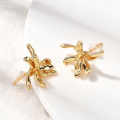 Серьги-гвоздики из латуни с цветком EJEW-B148-02G