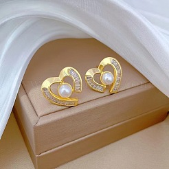 Комплект из колье и серег-гвоздиков с подвеской в форме сердца из латуни с микропаве из кубического циркония FS-WG0F9B0-01