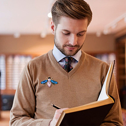 4 шт. 4-цветная брошь-булавка в виде пчелы со стразами JEWB-HY0001-03