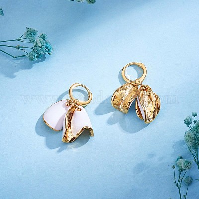 Серьги-кольца с белыми эмалевыми лилиями JE970A-1