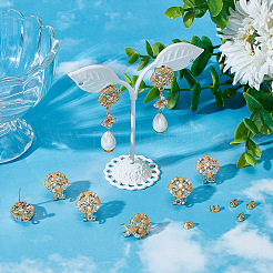 4 пара сережек-гвоздиков с микропаве из латуни и кубическим цирконием в виде цветка KK-BBC0008-01