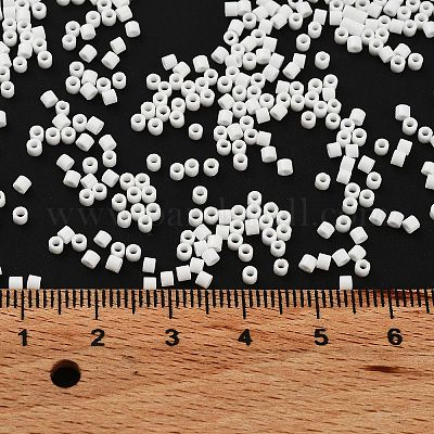 Непрозрачные цветные стеклянные бусины SEED-S042-09B-03-1