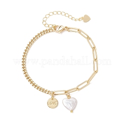 Браслеты из латуни с плоскими круглыми подвесками в виде сердечек и словом «любовь»&nbsp;BJEW-JB13483
