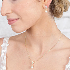 Ожерелье с подвеской и серьгой-гвоздиком из круглой латуни с микропаве из прозрачного кубического циркония и пластиковым жемчугом FS-WG1CF3E-01