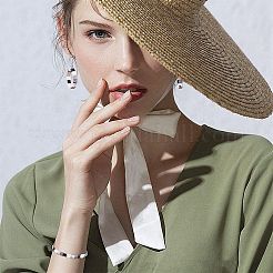 300шт 2 цвета непрозрачные стеклянные бусины с 2 отверстиями SEED-AR0001-31