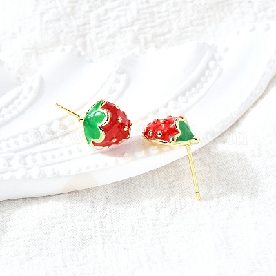 Серьги-гвоздики из латуни с клубникой EJEW-V011-04G-1