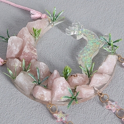 Подвеска из натурального розового кварца в форме луны&nbsp;HJEW-D302-10