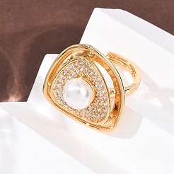 Регулируемые латунные кольца-манжеты с микропаве из прозрачных кубических цирконий и жемчугом из АБС-пластика.&nbsp;RJEW-G368-05G