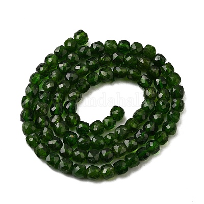 Натуральный зеленый диопсид&nbsp;G-F799-D01-01-1