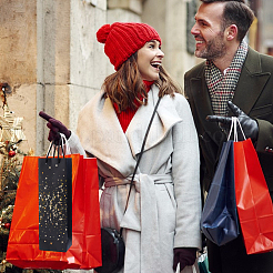 Подарочные пакеты из бумаги со звездами и золотым тиснением&nbsp;ABAG-WH20011-06A