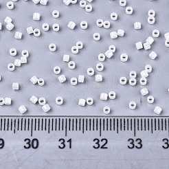 Бисер из стекла  SEED-S042-03B-03