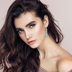 Серьги-подвески из сплава со спиральной лентой и кристаллами горного хрусталя&nbsp;FS-WGD182D-01