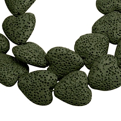Brins de perles de lave naturelle teints, cœur, vert olive foncé, 20~21x20~21x7~8mm, Trou: 1mm, Environ 20 pcs/chapelet, 15.55 pouce