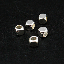 Cubo di ottone distanziatore perline, colore argento placcato, 4x4x4mm, Foro: 3 mm