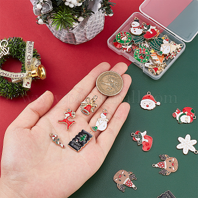 Christmas Charms / 16 Pieces, 15-20mm