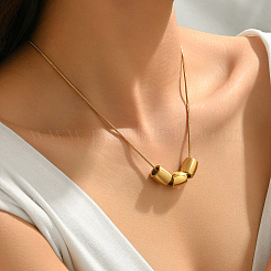 Eleganti collane con pendente a colonna in acciaio inossidabile per donna&nbsp;KE1344