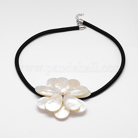 Flower Mother of Pearl Pendant Necklaces NJEW-N0014-31-1