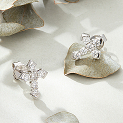 Серьги-гвоздики из серебра 925 пробы с родиевым покрытием и микропаве циркония CN4447-1