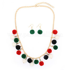 Set di collane e orecchini pendenti con palline di pompon in poliestere natalizio&nbsp;FS-WG24699-03