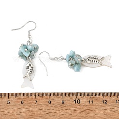 女性用シェル合金ペンダントドロップピアス  魚  天然ラリマーチップビーズ入り  ミックスカラー  55x10mm&nbsp;EJEW-JE07464