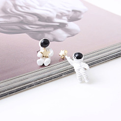 合金スタンドピアス  宇宙飛行士  ゴールドカラー  18~25mm&nbsp;EJEW-L197-06