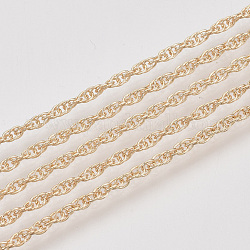 Cadenas de cuerda de hierro cubiertas de latón, con carrete, la luz de oro, 3x2.5x0.3mm, aproximadamente 328.08 pie (100 m) / rollo