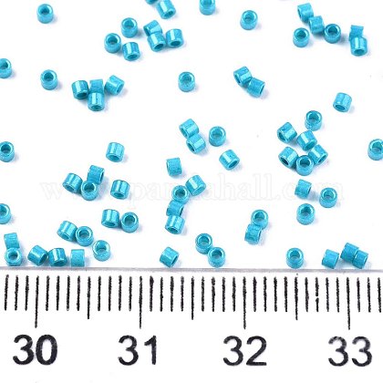 11/0グレードのベーキングペイントガラスシードビーズ  シリンダー  均一なシードビーズサイズ  不透明色の光沢  ディープスカイブルー  1.5x1mm程度  穴：0.5mm  約2000個/10g X-SEED-S030-1041-1