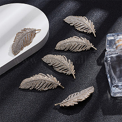 6 spilla da bavero in ottone con strass a forma di piuma per vestiti con zaino&nbsp;JEWB-UN0002-71B