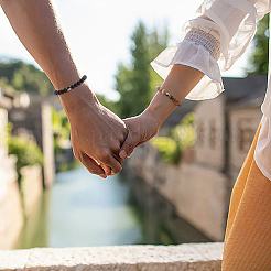 4 комплект из 4-х браслетов из натуральных и синтетических смешанных драгоценных камней и стеклянных круглых бусин&nbsp;BJEW-AN0001-50