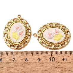 304ステンレススチールと布刺繍のペンダント  オーバル フラワーチャーム付き  イオンプレーティング（ip）  長持ちメッキ  18KGP本金メッキ  ミスティローズ  30.5x23x4mm  穴：1.9mm&nbsp;FB-CBAFBAF-13G-01