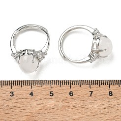 Anelli aperti in ottone con micro pavé di zirconi cubici e cristalli di quarzo naturale.&nbsp;RJEW-T035-01P-G