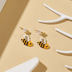 ガラスの種を編んだミツバチのダングル スタッド ピアス  女性用ゴールデン 304 ステンレス ワイヤー ラップ ジュエリー  ゴールデンロッド  19mm  ピン：0.9mm&nbsp;EJEW-MZ00011