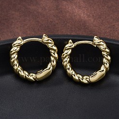 女性のための真鍮ツイストロープ分厚いヒンジ付きハギーフープピアス  カドミウムフリー＆ニッケルフリー＆鉛フリー  18KGP本金メッキ  17x3mm  ピン：0.8mm&nbsp;X-EJEW-P196-25G