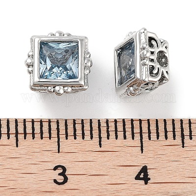 Латунный микро с одинарными светло-голубыми бусинами из циркония KK-C051-31P-1