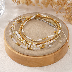 5 комплект браслетов из стекла и металла с золотыми и белыми бусинами&nbsp;AB9103-2