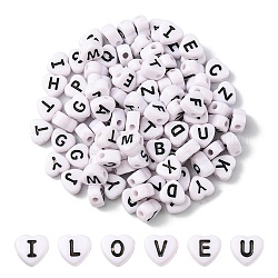 Perles en émail acrylique opaque, trou horizontal, coeur avec des lettres noires mélangées, blanc, 7x7x4mm, Trou: 1.5mm