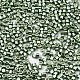 11/0グレードのベーキングペイントガラスシードビーズ  シリンダー  均一なシードビーズサイズ  不透明色の光沢  ミディアムシーグリーン  1.5x1mm程度  穴：0.5mm  約2000個/10g X-SEED-S030-1208-2