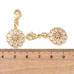 Blumenförmige Messing-Anhänger mit Mikropavé-Fassung aus klaren Zirkonia&nbsp;KK-T083-01O-G