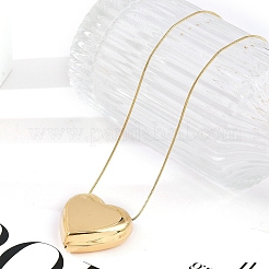 Colliers à chaîne serpent ronde avec pendentif en forme de cœur en acier inoxydable 304 pour femmes&nbsp;NJEW-B122-01G-01