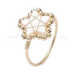 Anillo estilo cuentas trenzadas de estrella de concha natural, anillo de dedo con envoltura de alambre de latón, dorado, nosotros tamaño 8 1/4 (18.3 mm)