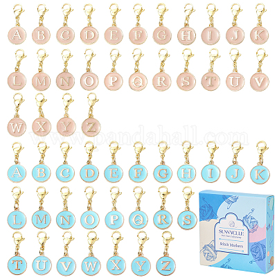 52 шт. 2 цвета плоские круглые с буквой a~z сплав эмалированные подвесные украшения HJEW-SC0002-12-1