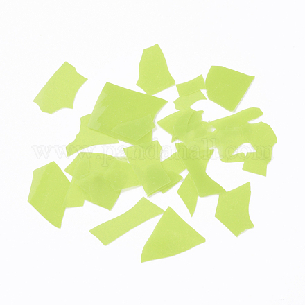 Coe 90溶融紙吹雪ガラスチップ  DIYの創造的な溶融ガラスアート作品  芝生の緑  5.5~62.5x2.5~35x0.1~1.5mm DIY-G018-01F-1
